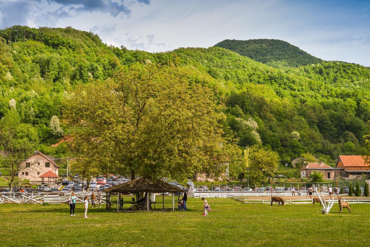 B&B Etno Village Suncana Reka บันยา โควิลยาชา ภายนอก รูปภาพ